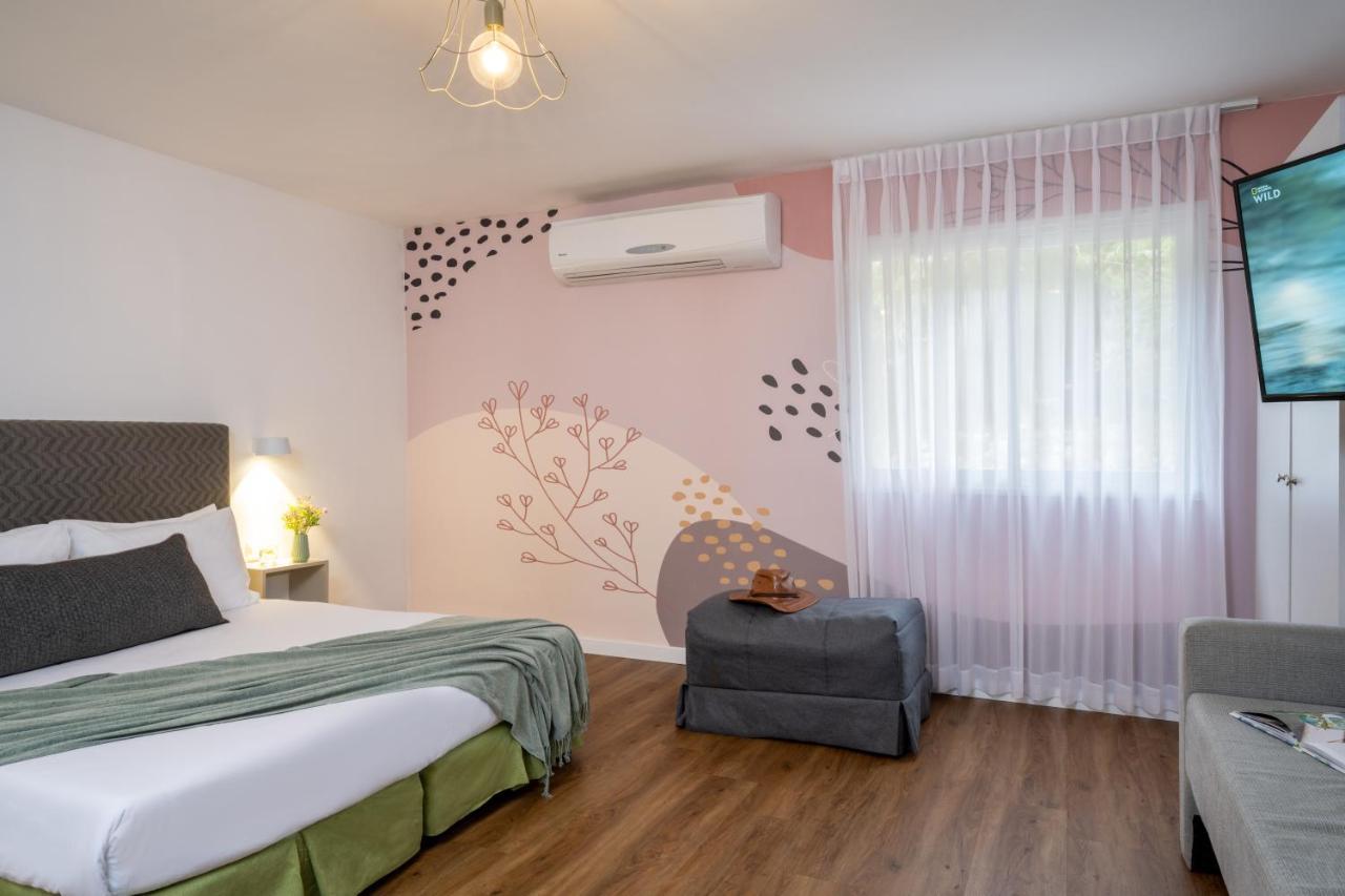 Travel Hotel Eilon Elon Kültér fotó