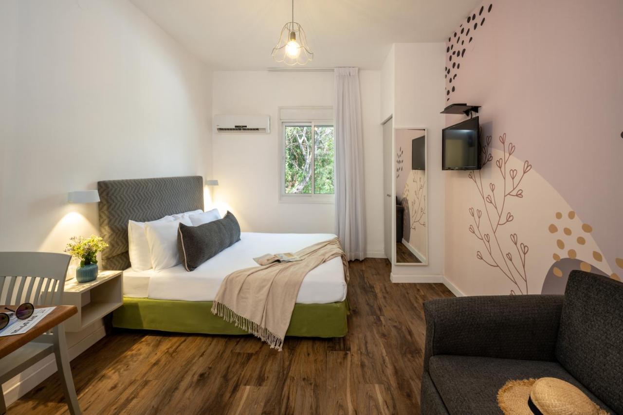 Travel Hotel Eilon Elon Kültér fotó