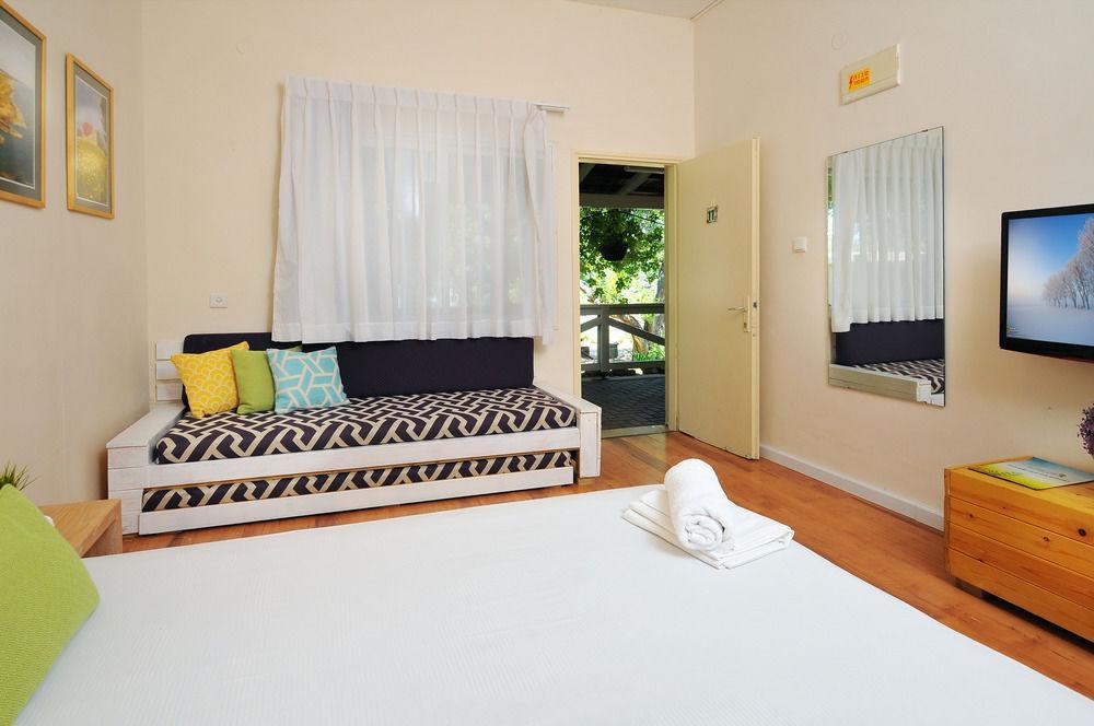 Travel Hotel Eilon Elon Kültér fotó