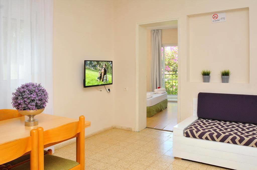 Travel Hotel Eilon Elon Kültér fotó